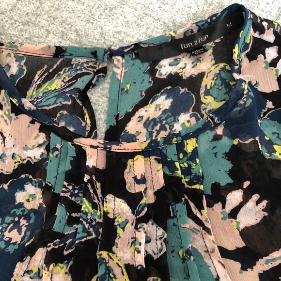 EUC- Stitch Fix Blouse - Picture 4 of 5
